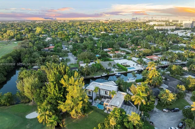 $4,299,000 | 1009 Northeast 104th Street, Miami Shores, FL 33138