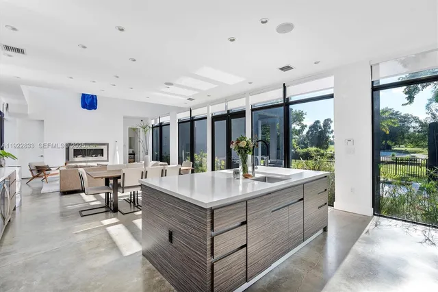 $4,299,000 | 1009 Northeast 104th Street, Miami Shores, FL 33138