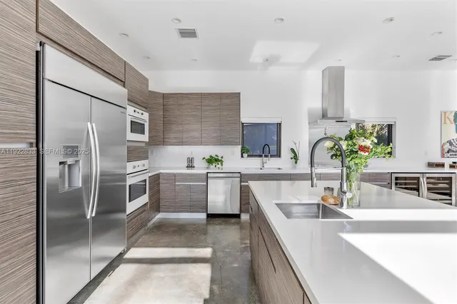 $4,299,000 | 1009 Northeast 104th Street, Miami Shores, FL 33138