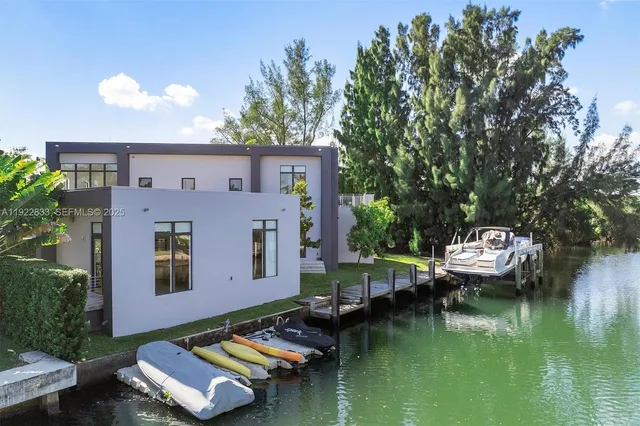 $4,299,000 | 1009 Northeast 104th Street, Miami Shores, FL 33138