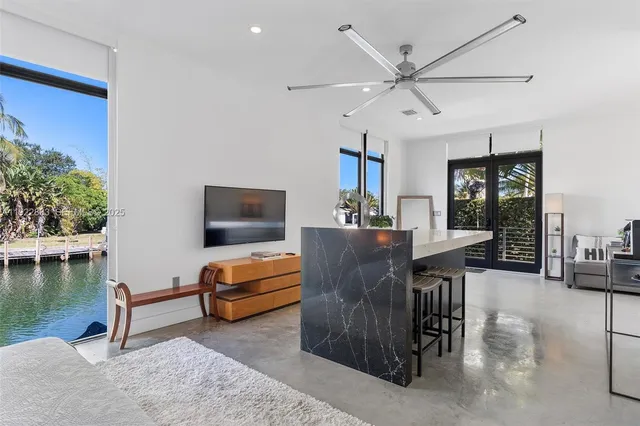 $4,299,000 | 1009 Northeast 104th Street, Miami Shores, FL 33138