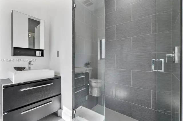 $4,299,000 | 1009 Northeast 104th Street, Miami Shores, FL 33138