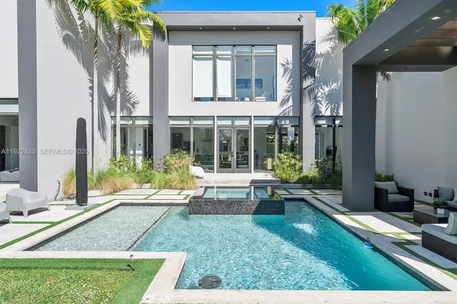 $4,299,000 | 1009 Northeast 104th Street, Miami Shores, FL 33138
