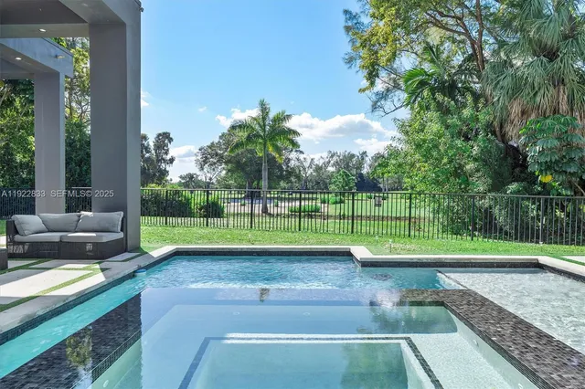 $4,299,000 | 1009 Northeast 104th Street, Miami Shores, FL 33138