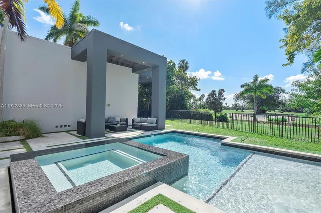 $4,299,000 | 1009 Northeast 104th Street, Miami Shores, FL 33138