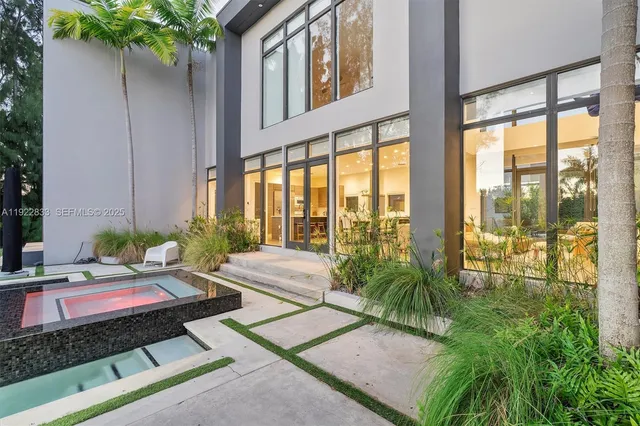 $4,299,000 | 1009 Northeast 104th Street, Miami Shores, FL 33138