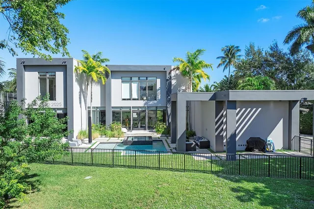 $4,299,000 | 1009 Northeast 104th Street, Miami Shores, FL 33138