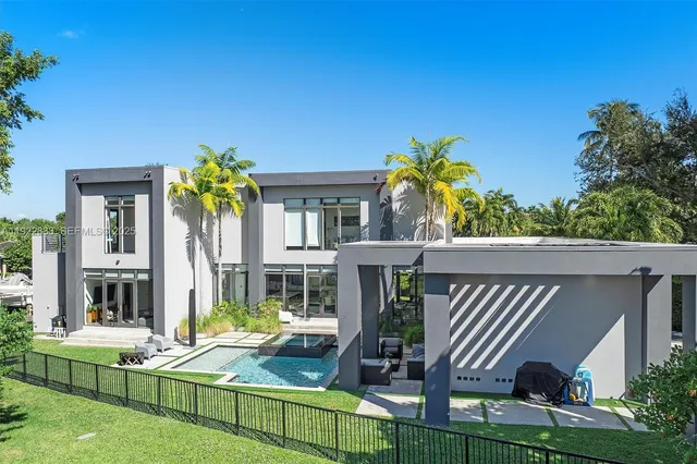 $4,299,000 | 1009 Northeast 104th Street, Miami Shores, FL 33138