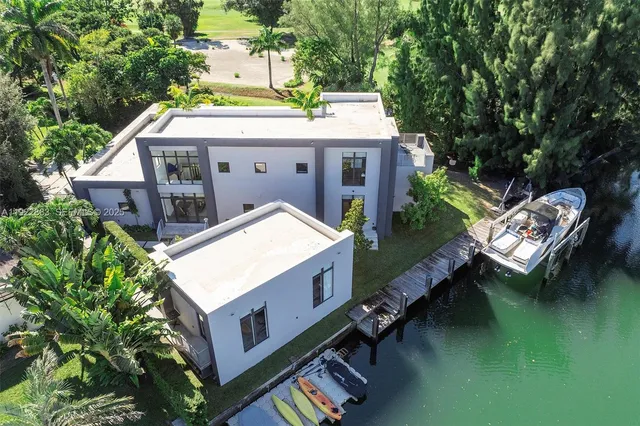 $4,299,000 | 1009 Northeast 104th Street, Miami Shores, FL 33138