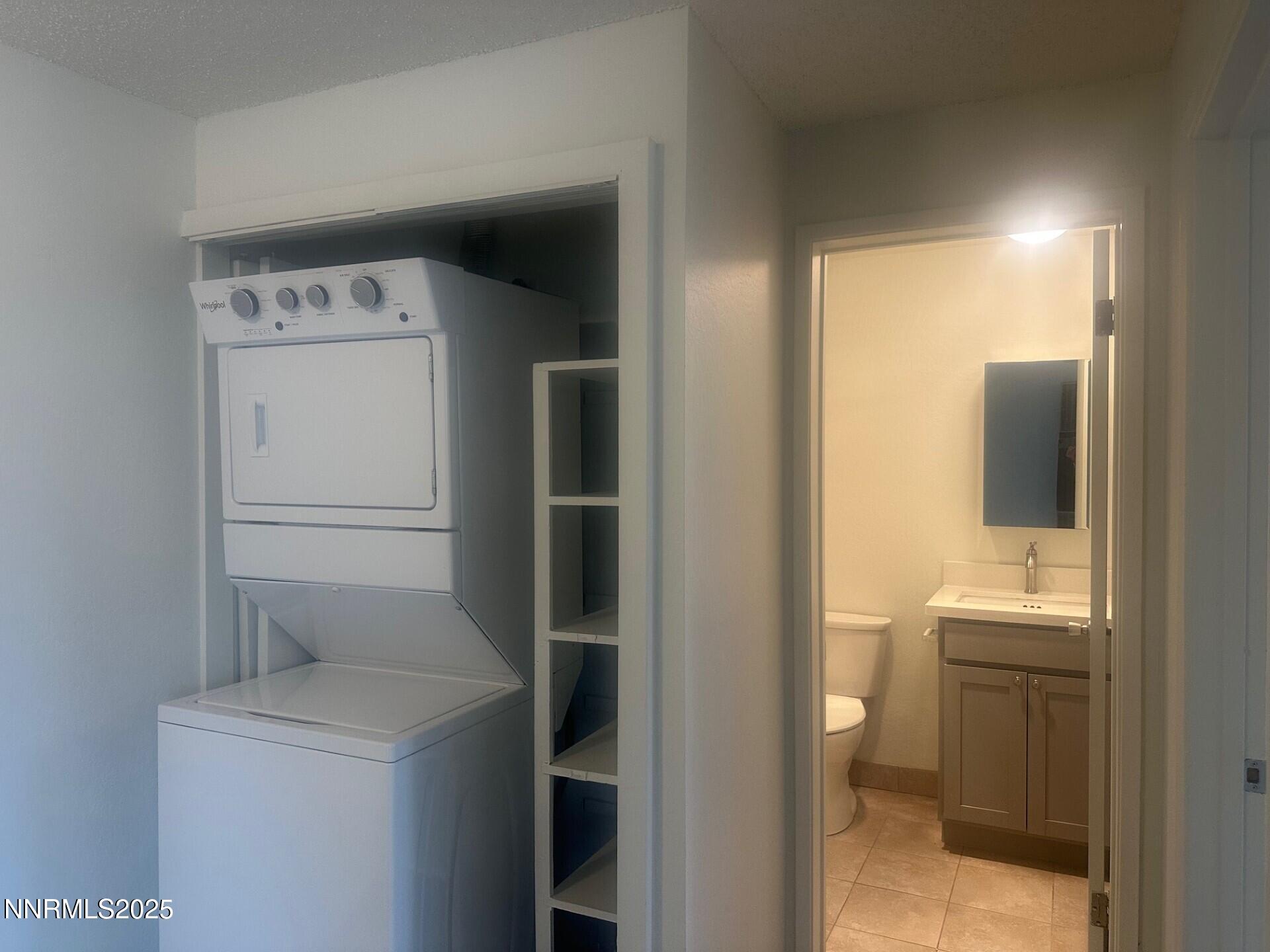 29 Park Street Reno, NV 89502 - Photo 12 of 17 a utility room with dryer and washer