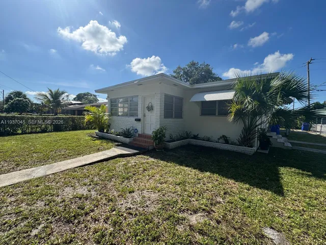 $1,550 | 5455 Northwest Nw, Unit 2, Miami, FL 33127