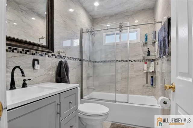 $550,000 | 44 Shirley Boulevard, Old Bridge, NJ 08857