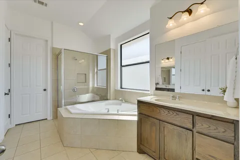 $665,000 | 128 West Adelanta Place, Round Rock, TX 78681