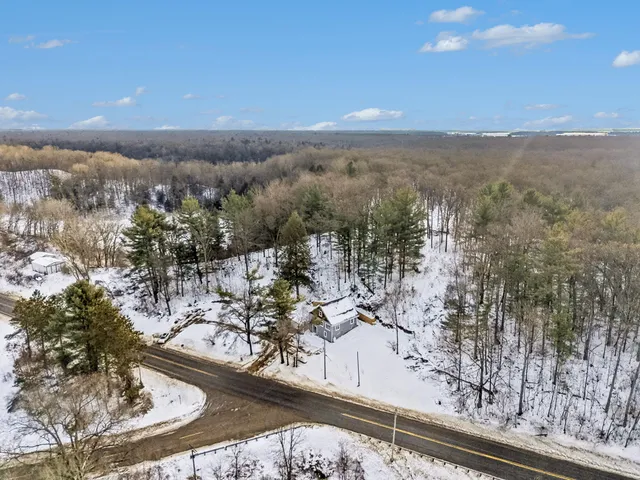 $299,900 | 2322 Maple Island Road, Twin Lake, MI 49457