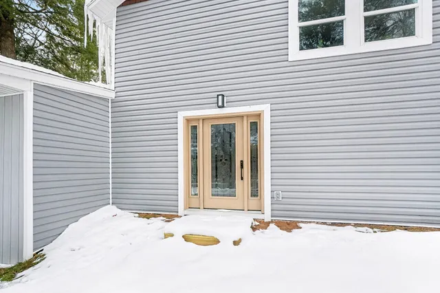 $299,900 | 2322 Maple Island Road, Twin Lake, MI 49457