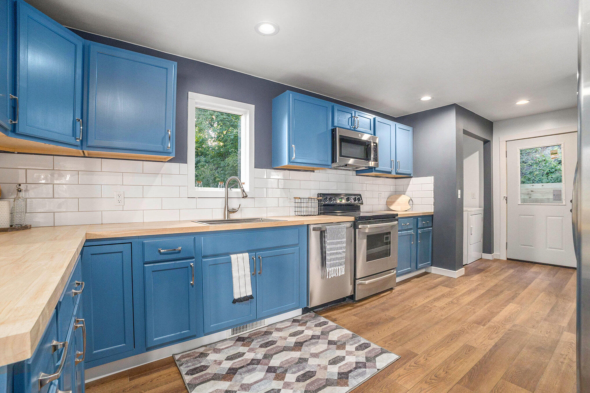 2322 Maple Island Road Twin Lake, MI 49457 - Photo 7 of 33 009_img_1626_999