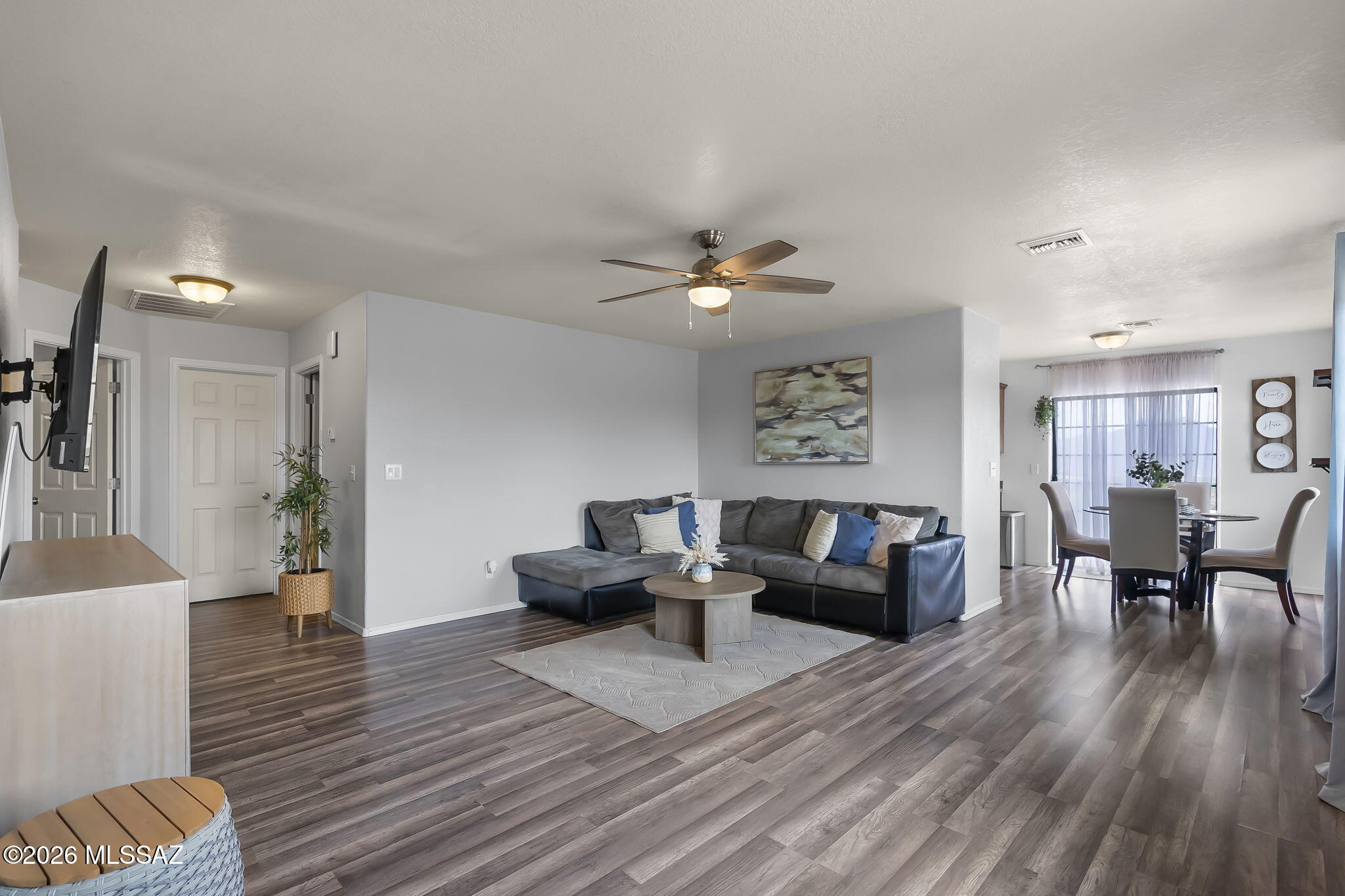 562 Paseo Palomino