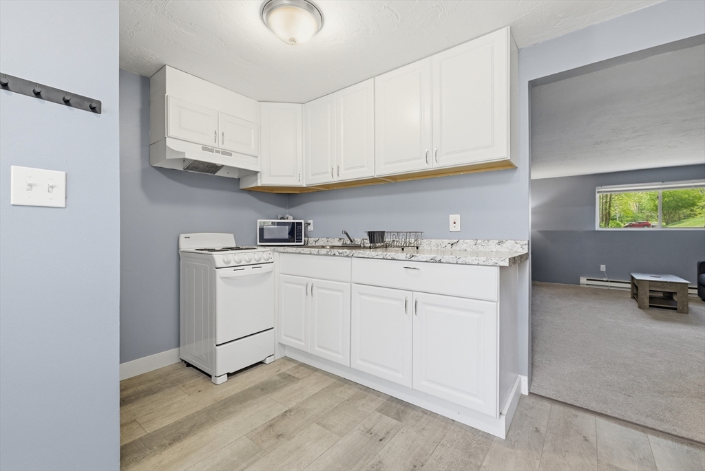 9 Tideview Path, Unit 8 Plymouth, MA 02360 - Photo 10 of 23