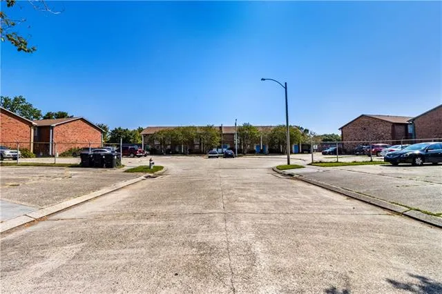 $2,610,000 | 11900-50 Lakeland Court, New Orleans, LA 70128