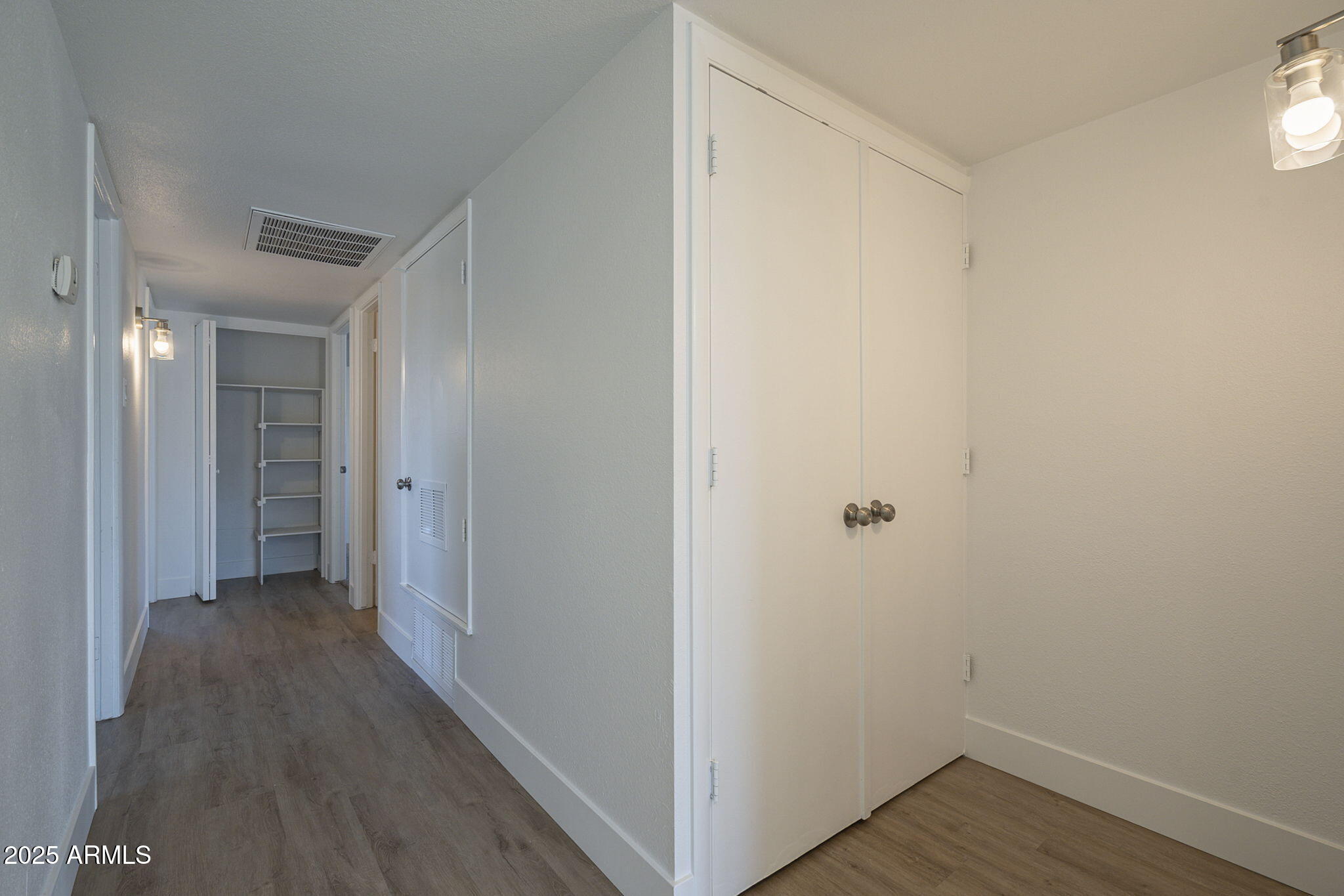 1038 East Carson Drive Tempe, AZ 85282 - Photo 20 of 44 20-web-or-mls-Carson-20