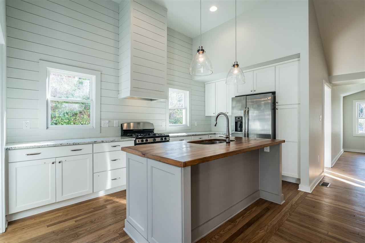 3018 Mayview Road Raleigh, NC 27607 - Photo 9 of 29 Photo 9