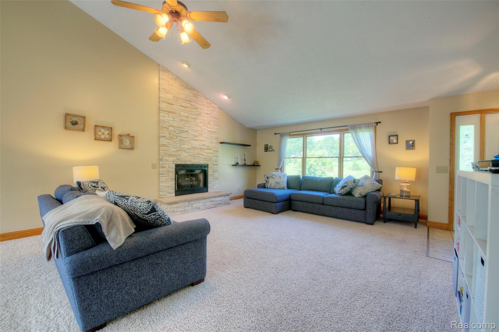 5591 Pingree Road Howell, MI 48843 - Photo 6 of 63 930A4372_3_4.jpg