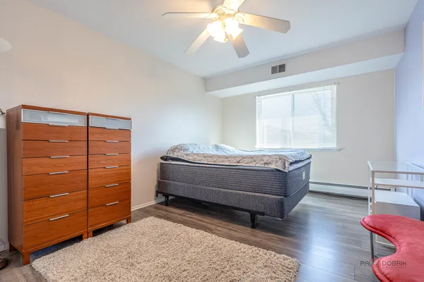 $204,900 | 2407 East Brandenberry Court, Unit 2K, Arlington Heights, IL 60004