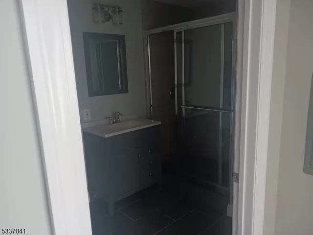 $2,900 | 10 Ford Avenue, Unit 201, Morristown, NJ 07960