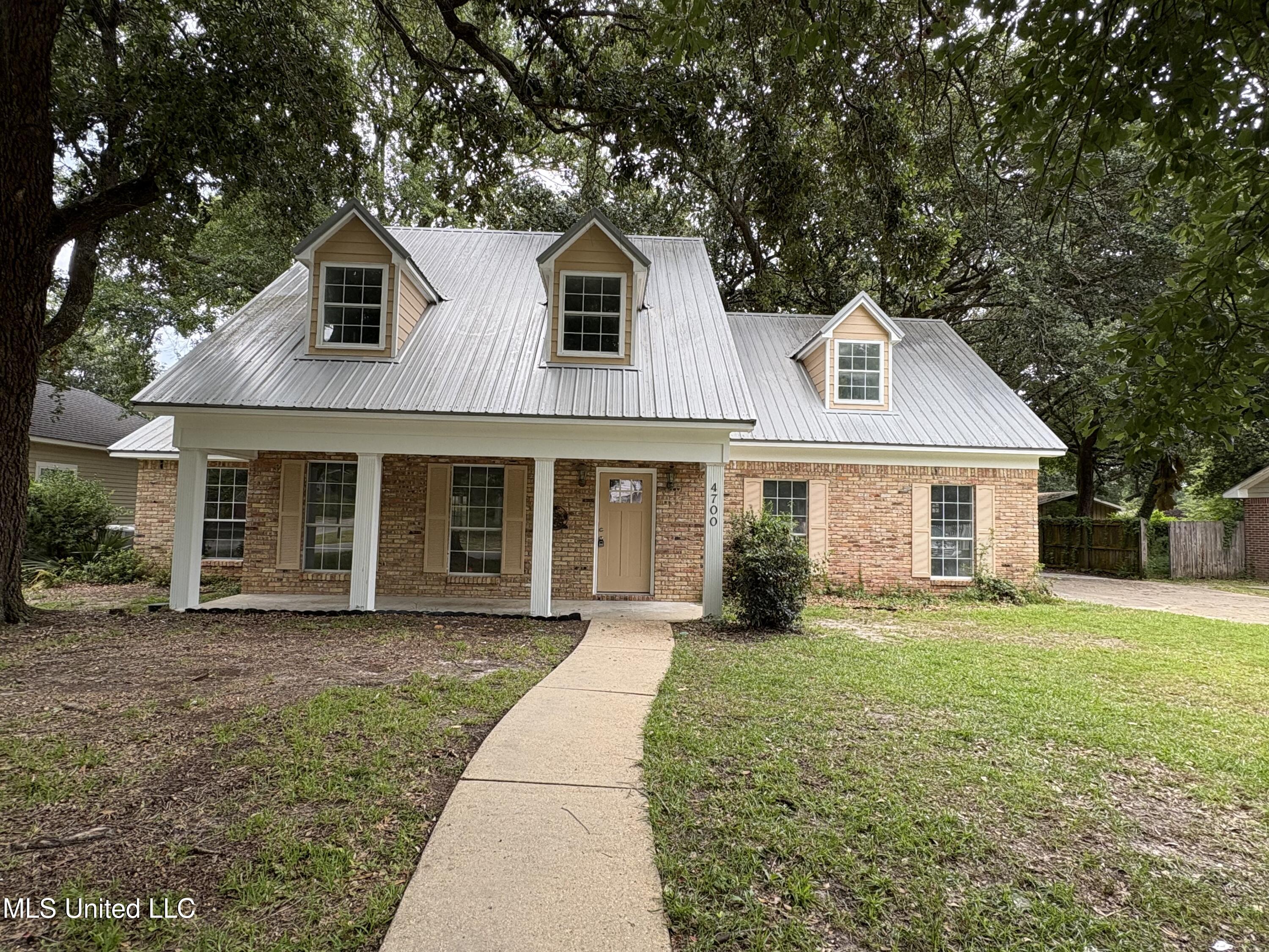 4700 Sawmill Road Moss Point, MS 39563 - Photo 1 of 39 Front View 4700 Sawmill
