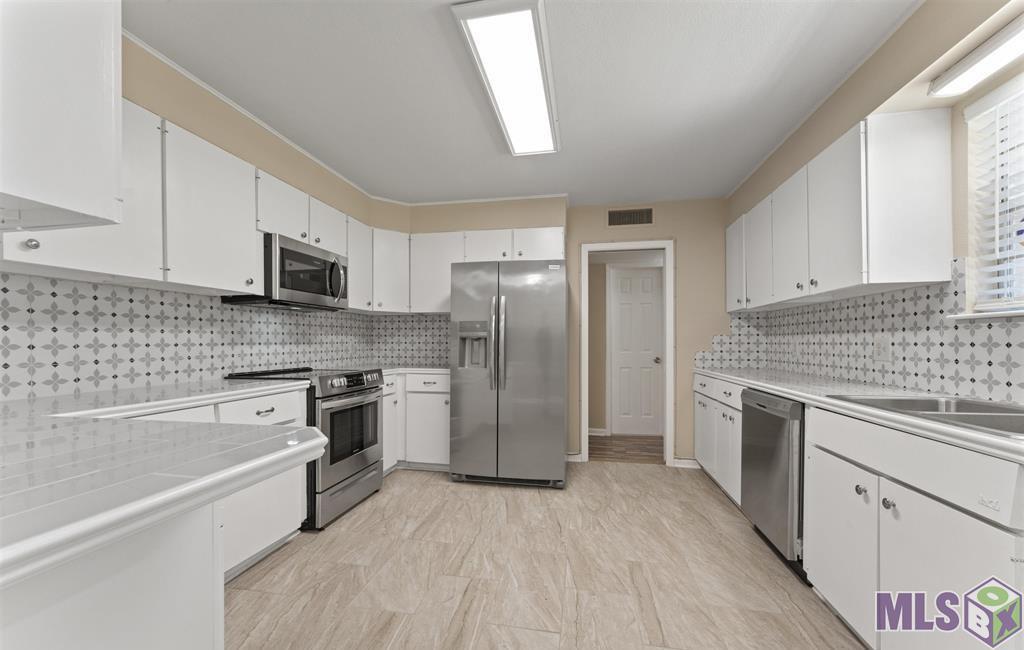 3135 Madeira Drive Baton Rouge, LA 70810 - Photo 5 of 12