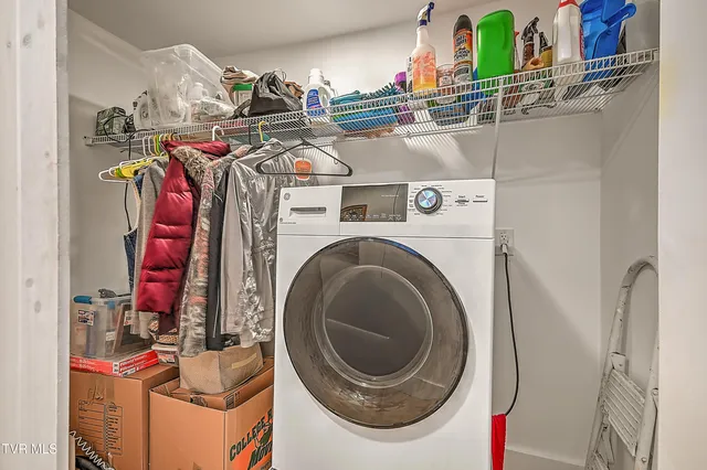 $291,000 | 190 Hilton Hill Road, Elizabethton, TN 37643