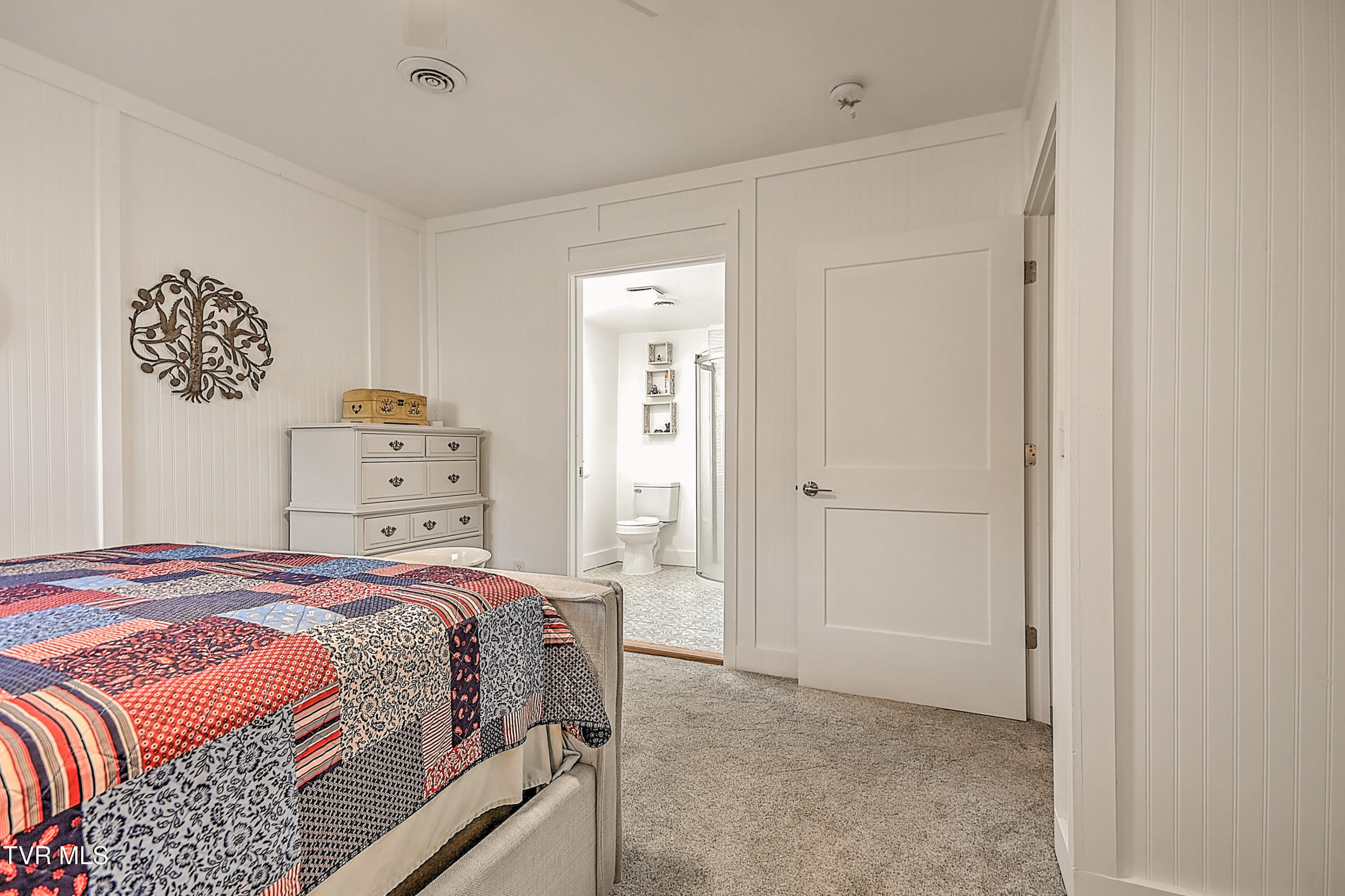 190 Hilton Hill Road Elizabethton, TN 37643 - Photo 24 of 38 190 Hilton Hill KW-25