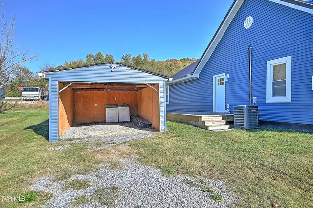 $291,000 | 190 Hilton Hill Road, Elizabethton, TN 37643