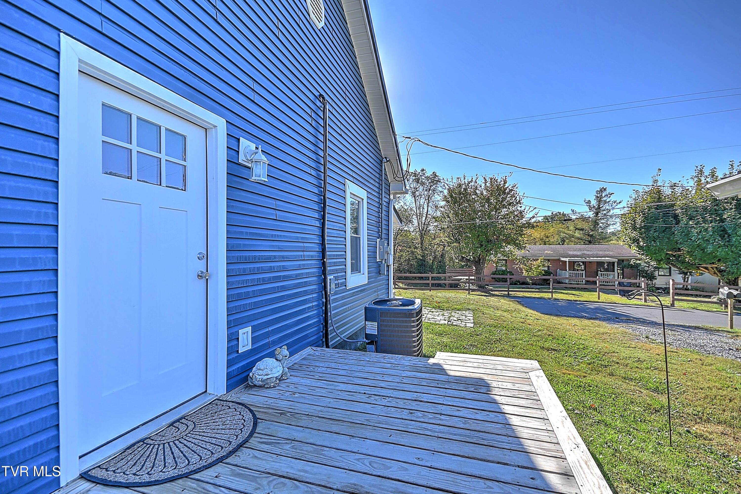 190 Hilton Hill Road Elizabethton, TN 37643 - Photo 29 of 38 190 Hilton Hill KW-34