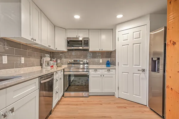 $281,000 | 190 Hilton Hill Road, Elizabethton, TN 37643