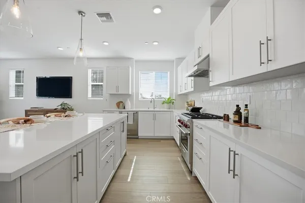 $1,198,000 | 2380 Haley Pt Drive, Unit 104, Ventura, CA 93003