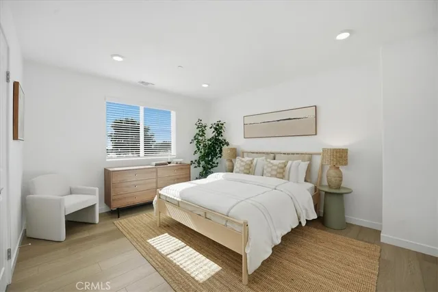 $1,305,100 | 2380 Haley Pt Drive, Unit 104, Ventura, CA 93003