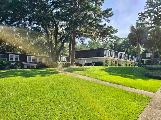 $69,900 | 2020 Continental Avenue, Unit 140, Tallahassee, FL 32304