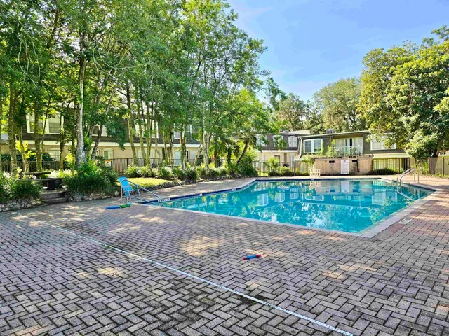 $69,900 | 2020 Continental Avenue, Unit 140, Tallahassee, FL 32304