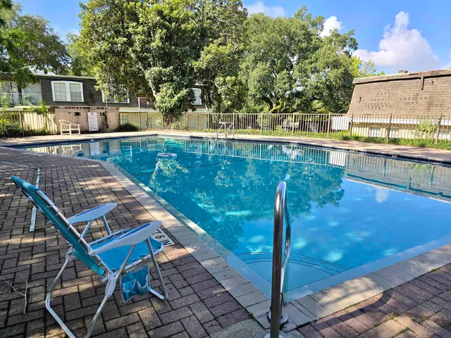 $69,900 | 2020 Continental Avenue, Unit 140, Tallahassee, FL 32304