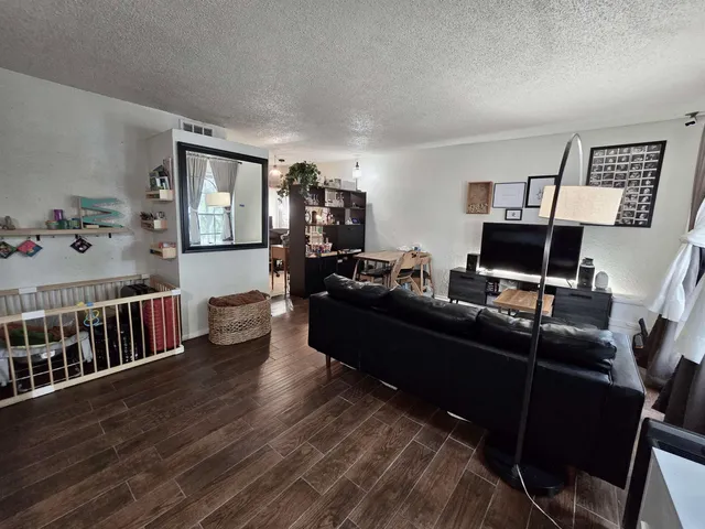 $69,900 | 2020 Continental Avenue, Unit 140, Tallahassee, FL 32304