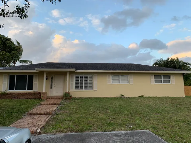 $1,100,000 | 7086 Lawrence Road, Boynton Beach, FL 33436