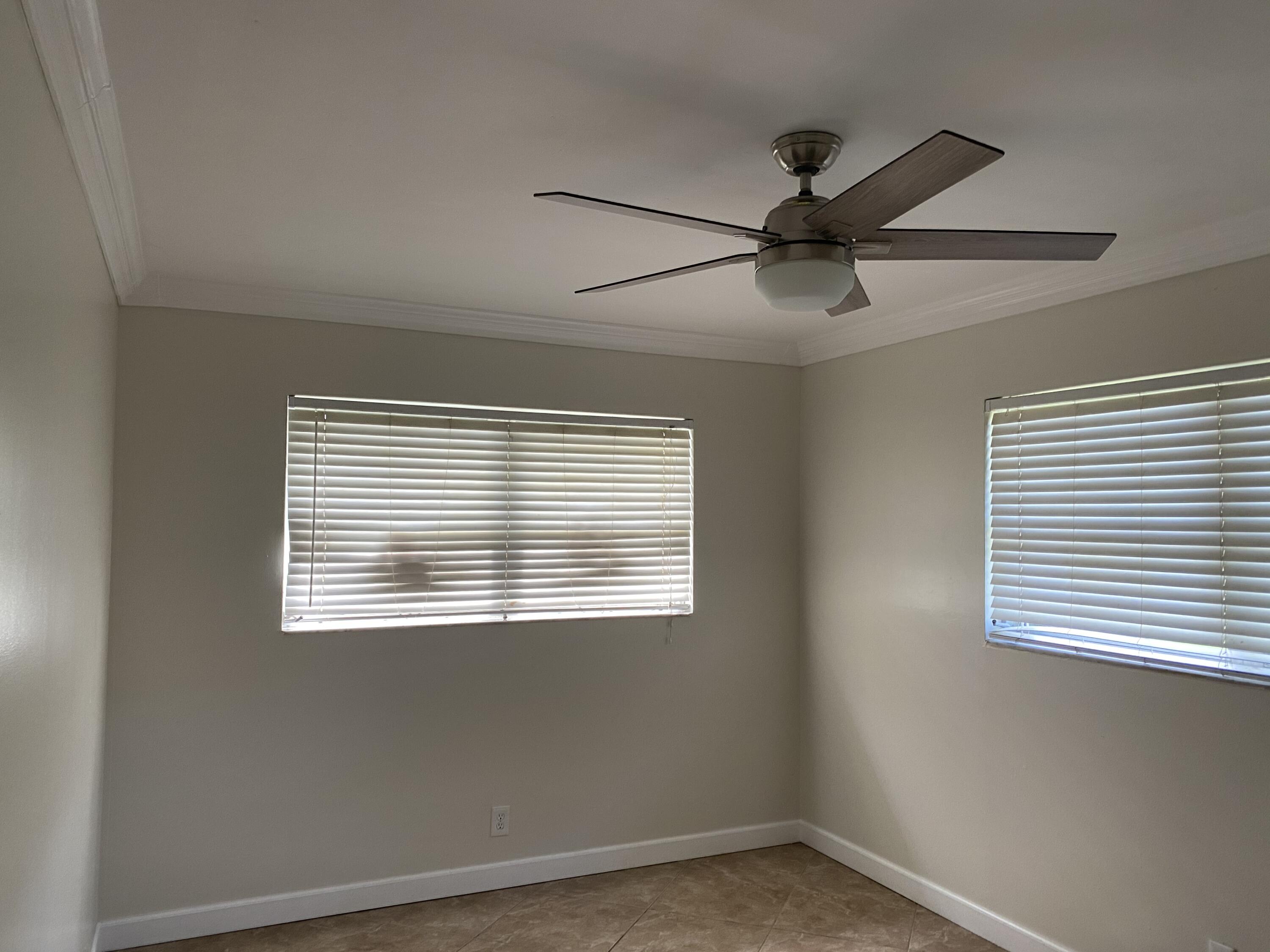 7086 Lawrence Road Boynton Beach, FL 33436 - Photo 14 of 16 IMG_1238