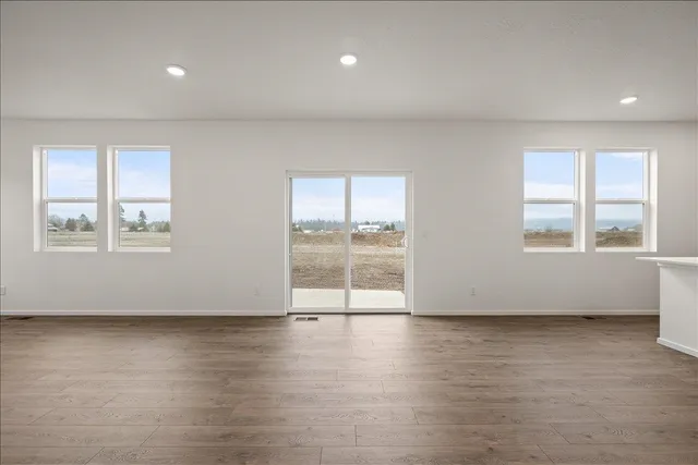 $557,500 | 410 North Washington Drive, Deer Park, WA 99006