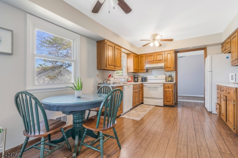 3 Mill Brook Road Flemington, NJ 08822 - Photo 12 of 37