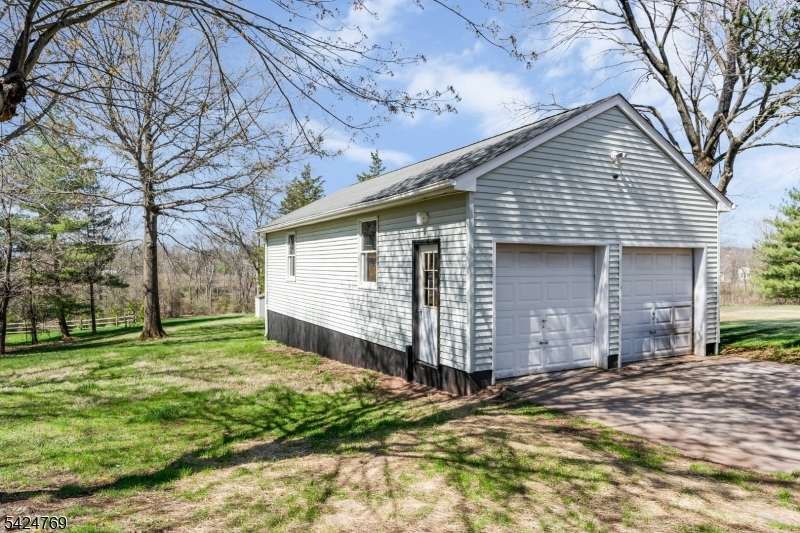 3 Mill Brook Road Flemington, NJ 08822 - Photo 28 of 37