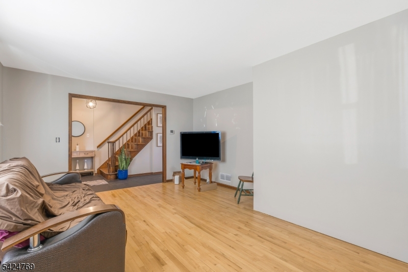 3 Mill Brook Road Flemington, NJ 08822 - Photo 6 of 37