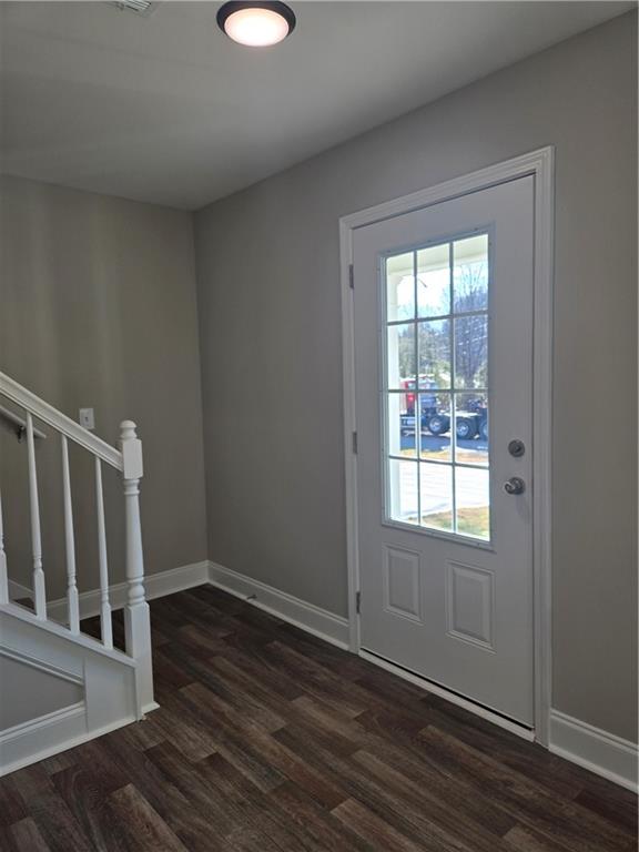 240 Canyon Point Drive Demorest, GA 30535 - Photo 3 of 37