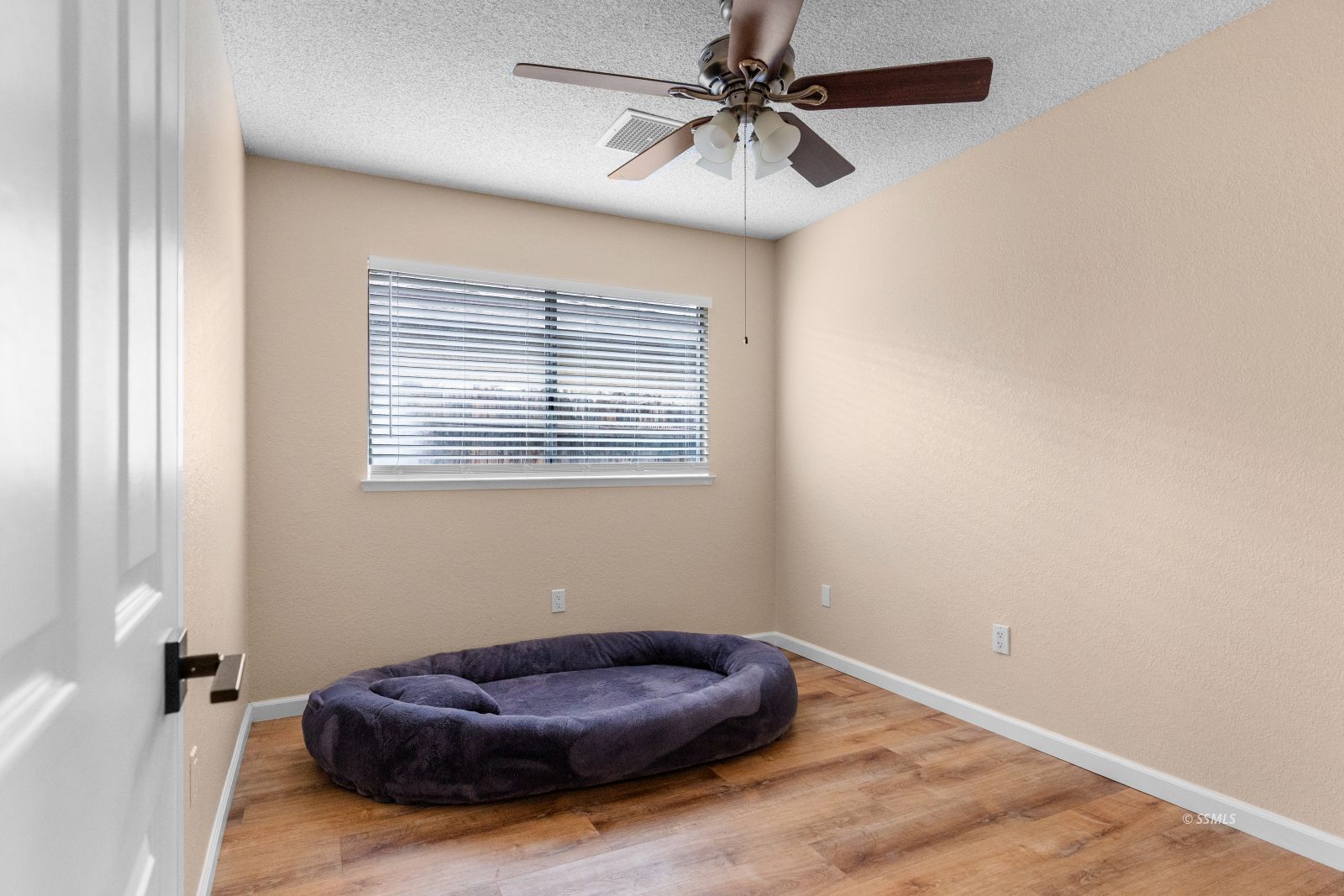 213 East Benson Avenue Ridgecrest, CA 93555 - Photo 23 of 38