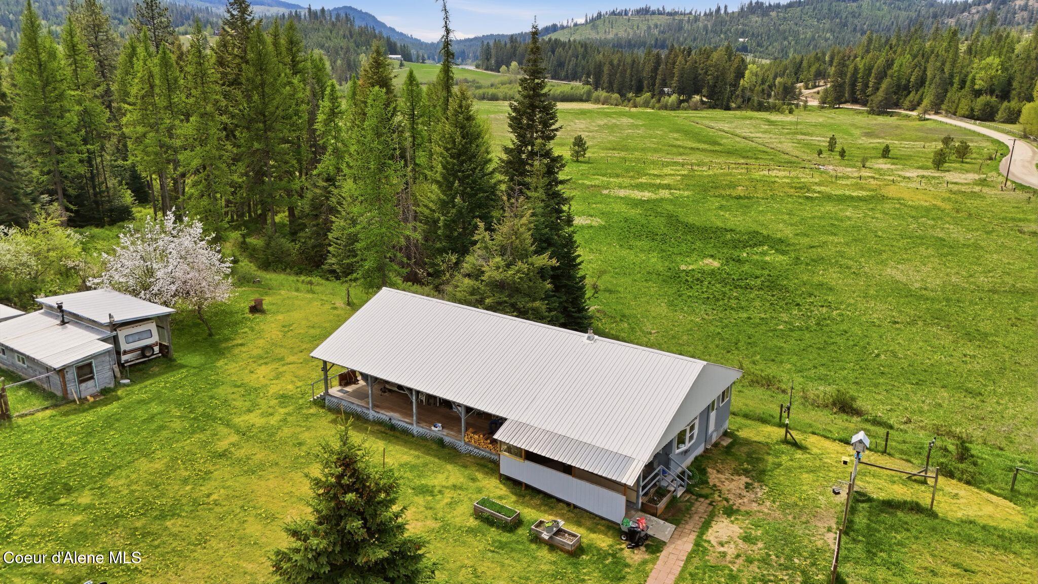 2222 Jewel Lake Road Sagle, ID 83860 - Photo 1 of 31 Inside-Media-Jewel-2